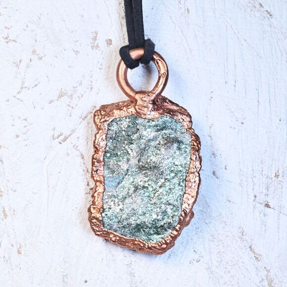 Shimmery Green Fuchsite Electroformed Copper Pendant - Picture 7 of 7